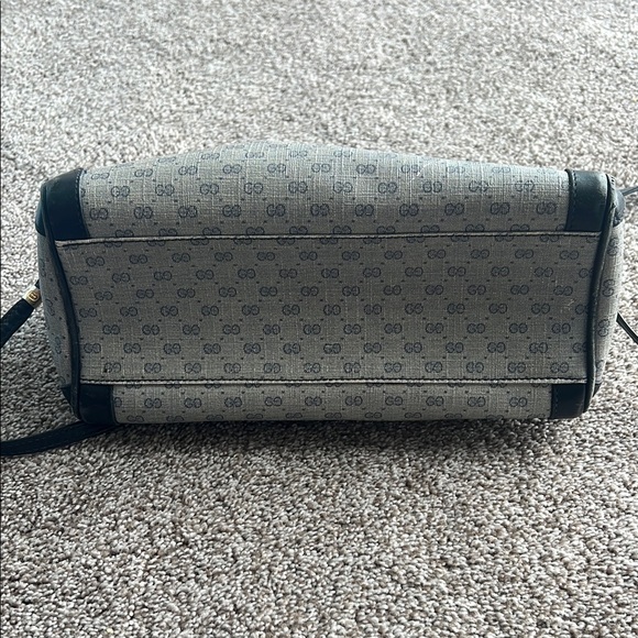 Vintage Gucci Navy and Gray Shoulder Bag - Picture 7 of 11